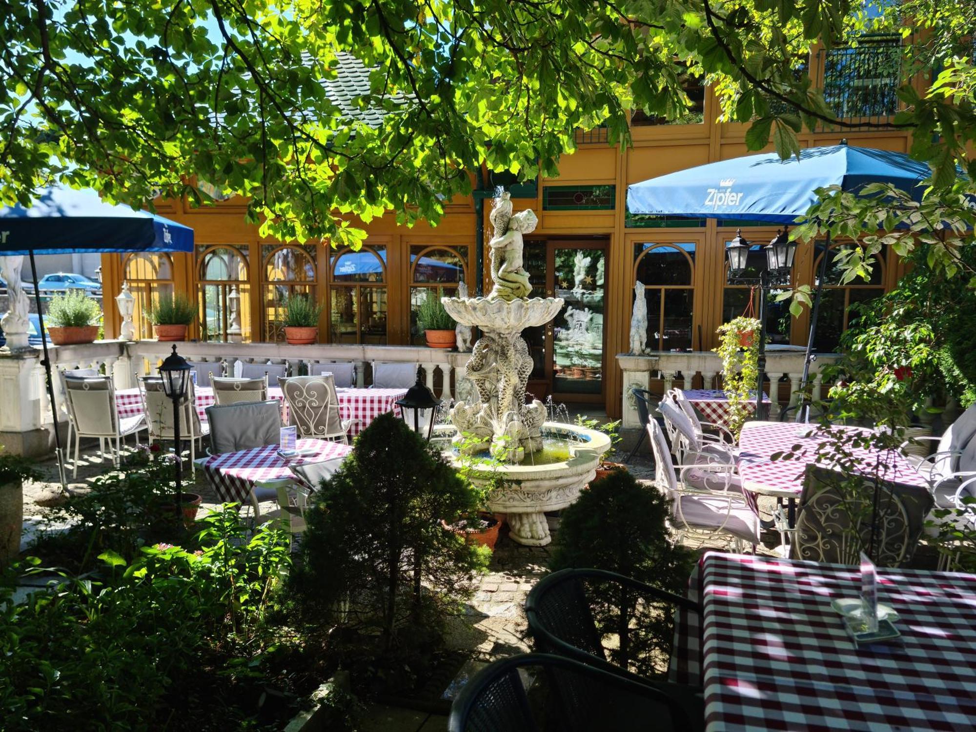 Hoeckner Plaza Hotel Attnang-Puchheim Ngoại thất bức ảnh