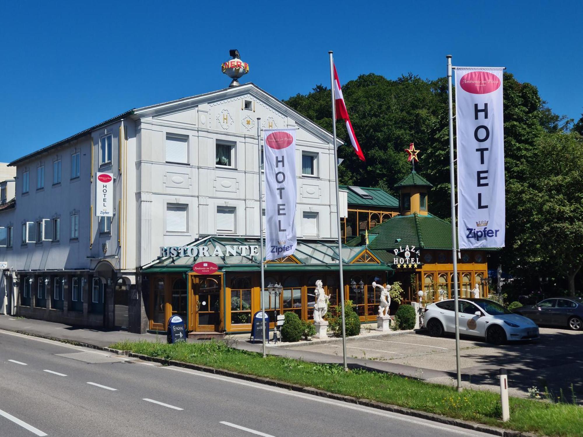 Hoeckner Plaza Hotel Attnang-Puchheim Ngoại thất bức ảnh