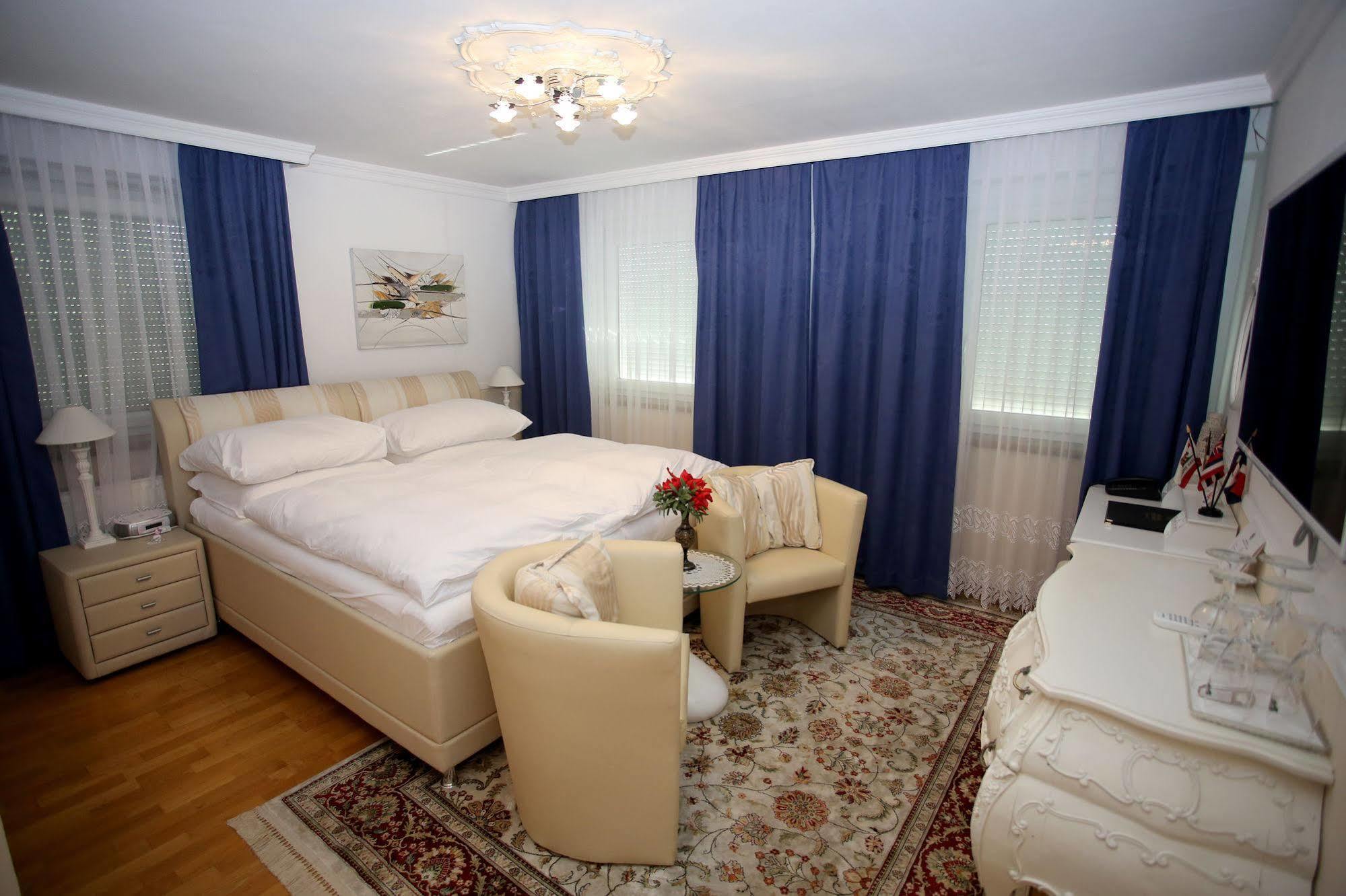 Hoeckner Plaza Hotel Attnang-Puchheim Ngoại thất bức ảnh